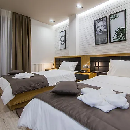 فندق Regal 4*