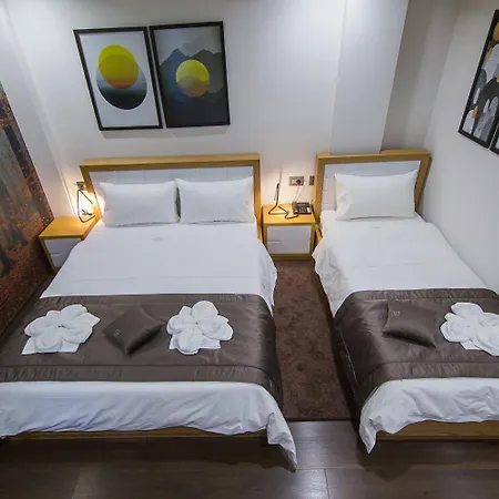 Regal 4*