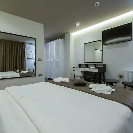 Regal Hotel 4*