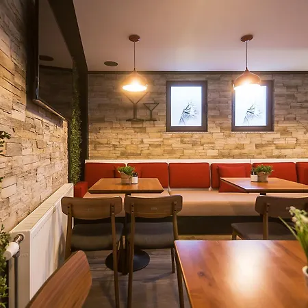 Regal Hotel Korce